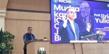 Pesan Menristekdikti ”Tiga Kebiasaan yang Membuat Ilmu Maju”
